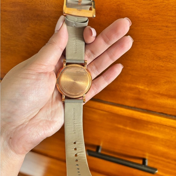 Marc by Marc Jacobs Rose Gold and Grey Leather Watch - Picture 3 of 7